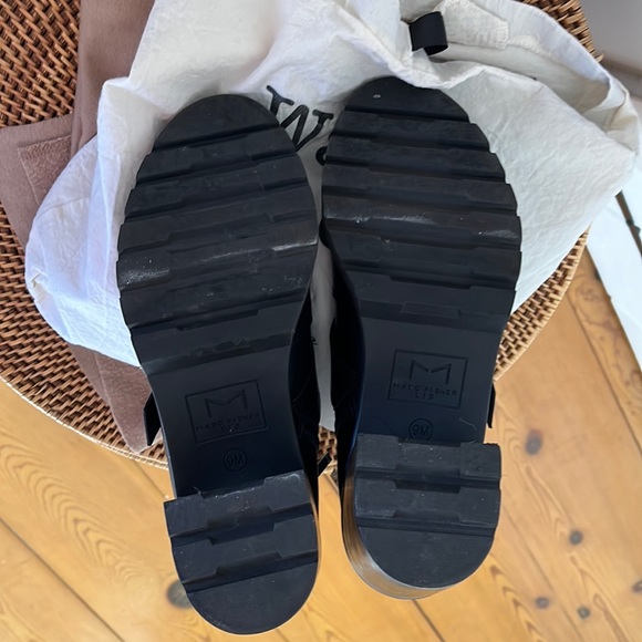 Booties Marc Fisher. Preowned. Excellent Condition. - Picture 5 of 9